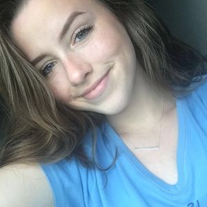 Meet your Posher, Katelyn